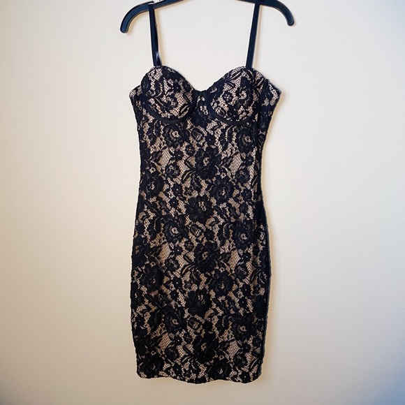 Black and beige lace dress - Picture 1 of 2